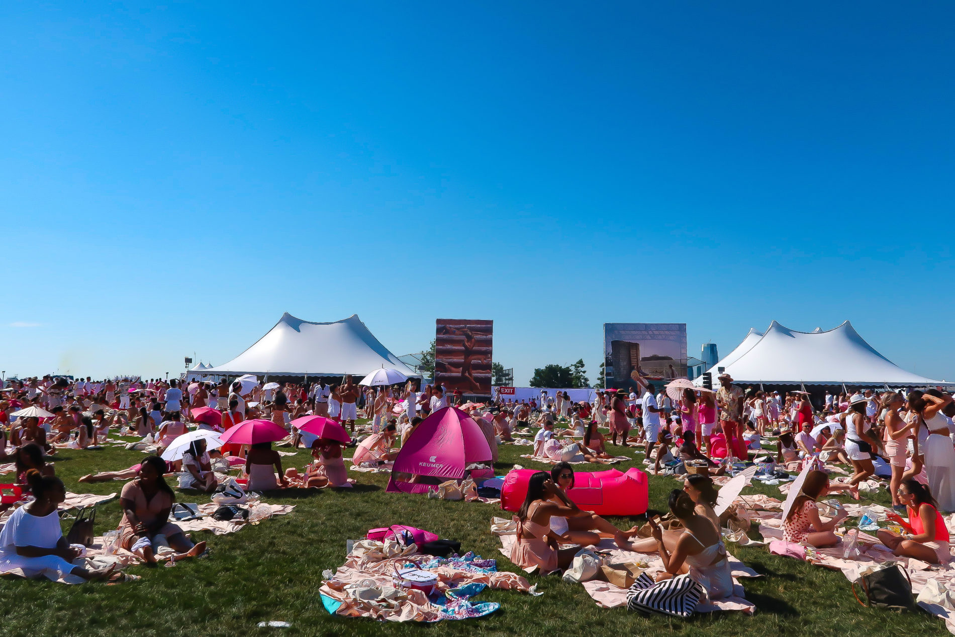 Pinknic Rosé Summer Festival on Governors Island in NYC Bestkeptstyle